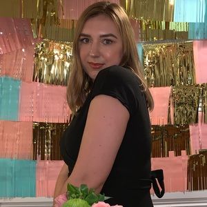 Meet your Posher, Caroline